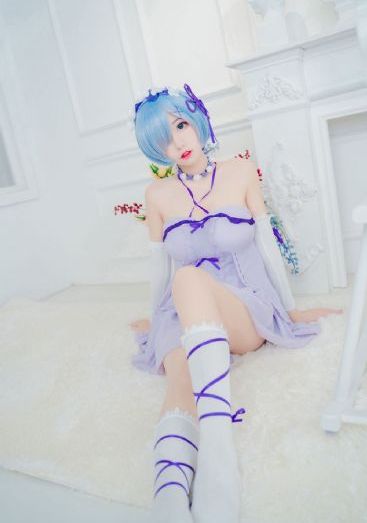 女机器人国语版
